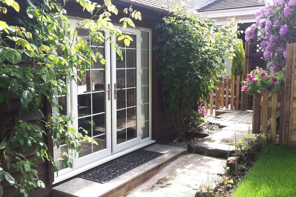 The Retreat Villa Chelwood Gate Exterior photo